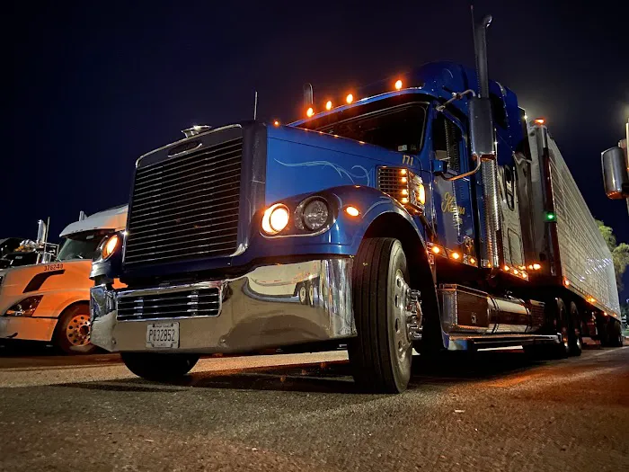 Kraus&Sons Truck Repair and Heavy Towing 1