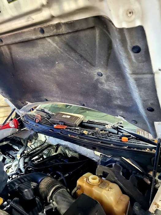 Emmanuel Jr Auto Repair 3