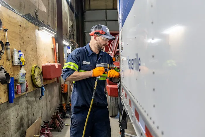 Big Rig Fixer 1