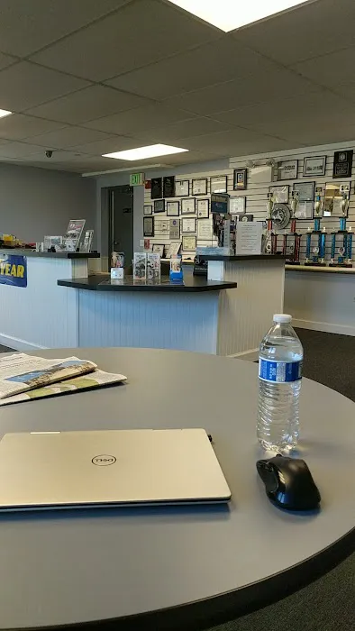 DuPage Auto & Truck Repair 3