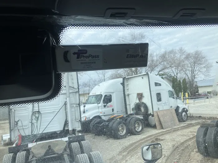 AKA TRUCK REPAIR 4