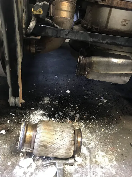 AKA TRUCK REPAIR 1