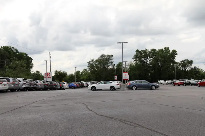 Elgin Toyota Service Center 2