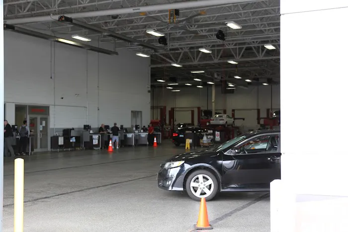 Elgin Toyota Service Center 1