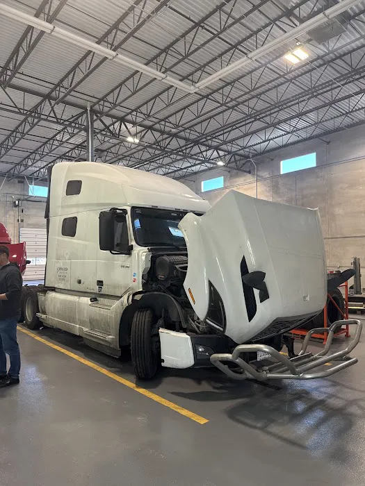 Fleet Pro Truck Repair Inc 3
