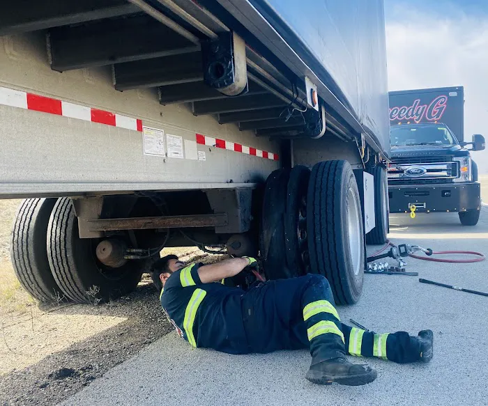 Speedy’s Truck & Trailer Repair 6