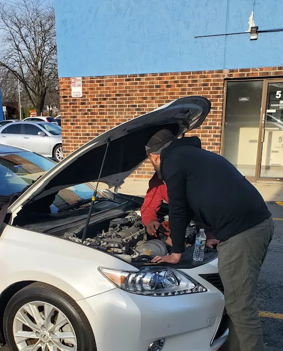 Auto Repair Shop & Illinois Hybrid Batteries 2