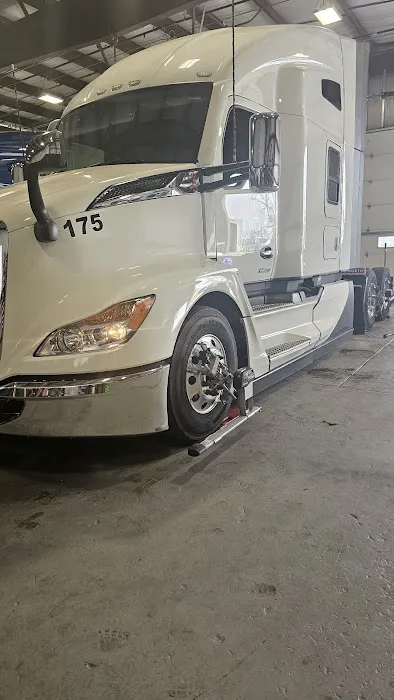 GN Truck Repair Shop LLC 5