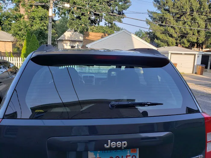 Caliber Auto Glass 4
