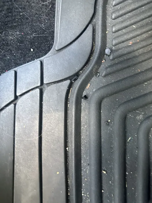 Caliber Auto Glass 0