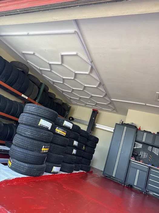 TIRE BOSS AUTO REPAIR &ALIGNMENT 0