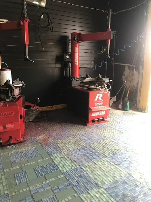 Molina Tire Express 5