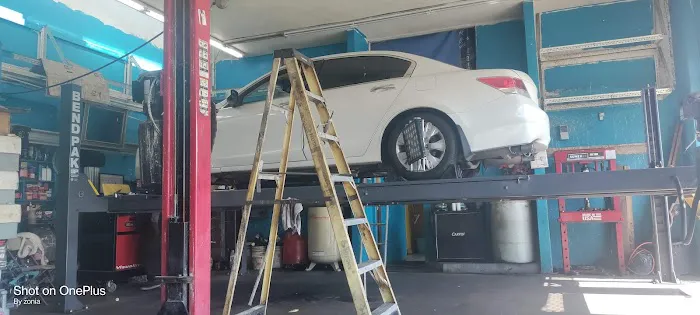 El Numero Tires & Wheels 0