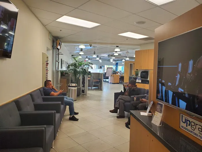 Airport Marina Ford Parts & Service Department 3