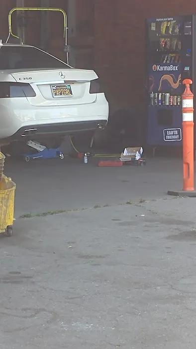 DR CARFIX / WISE TIRES 2