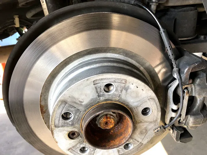DR CARFIX / WISE TIRES 7