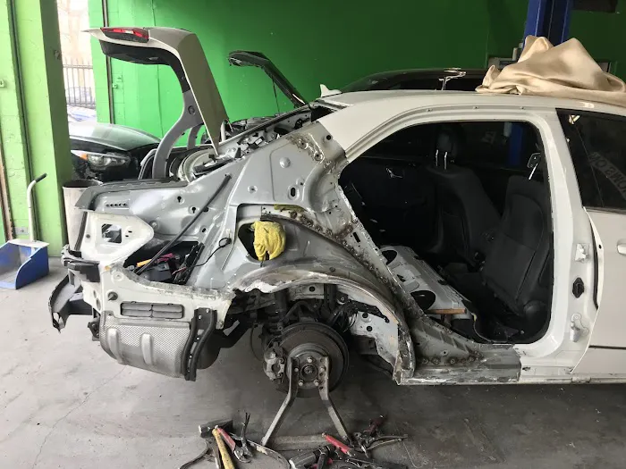 R&S AUTO BODY REPAIR 2