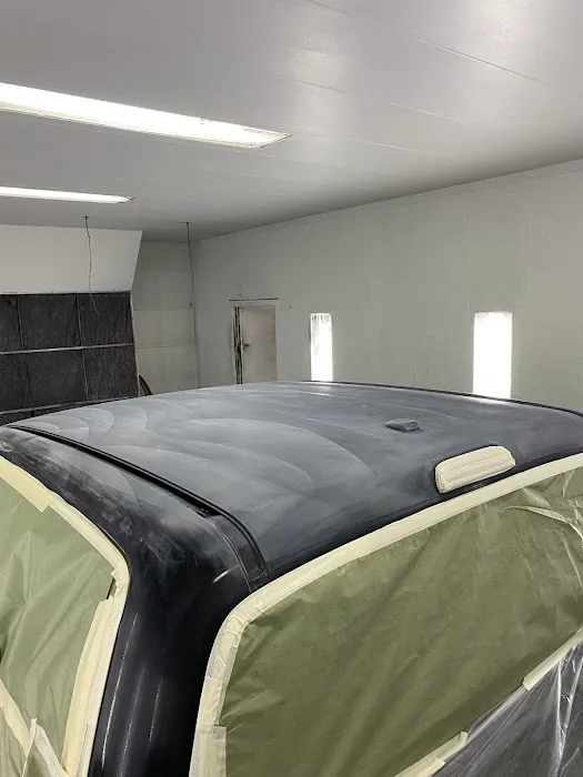 Ultra Auto Body Shop 4