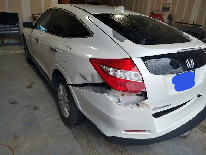 Mavi Collision Center 6