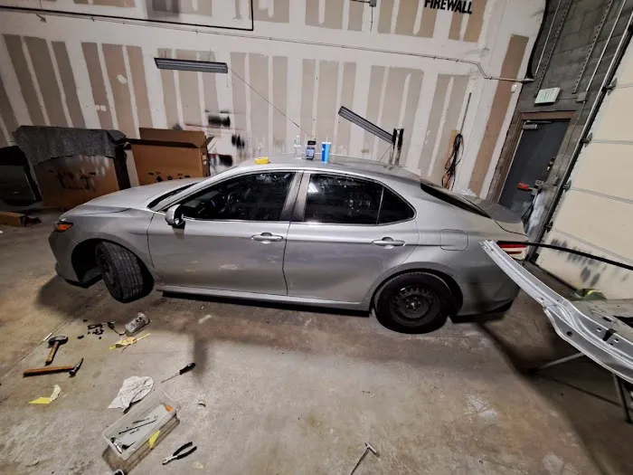 Mavi Collision Center 5