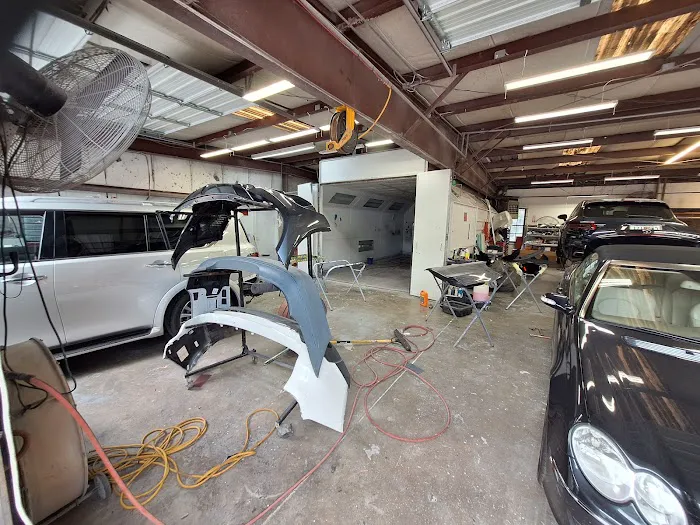 Mavi Collision Center 1