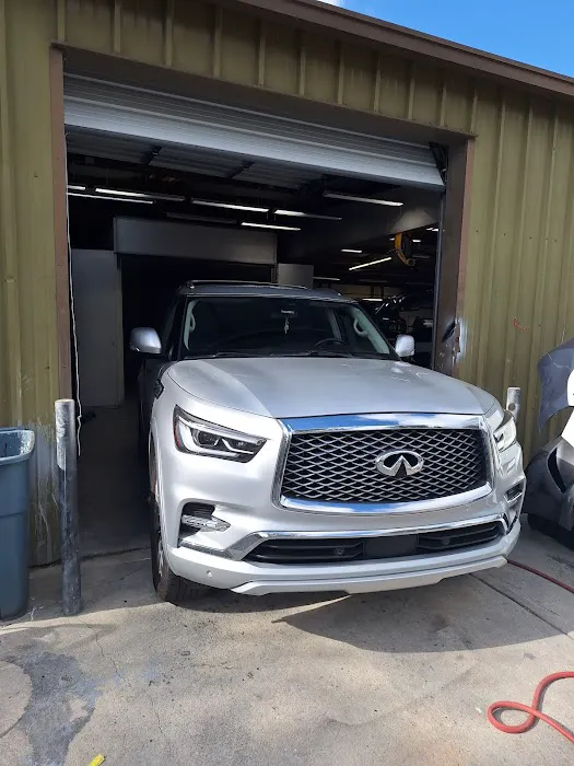 Mavi Collision Center 8