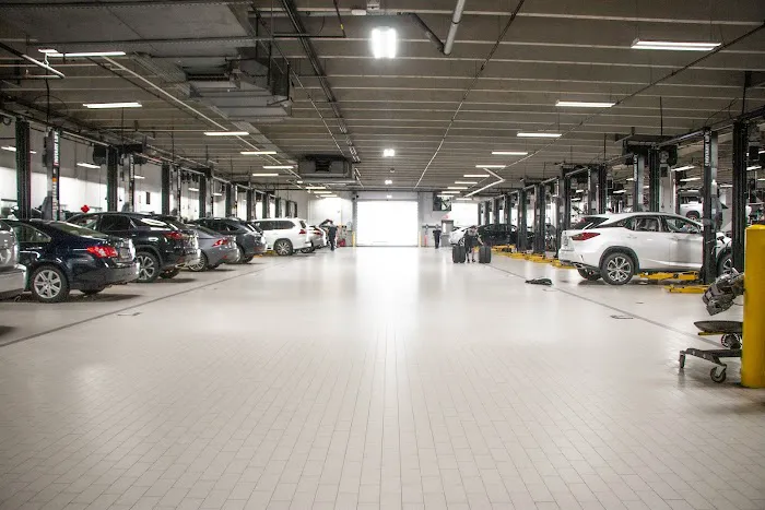 Nalley Lexus Roswell Service Center 3