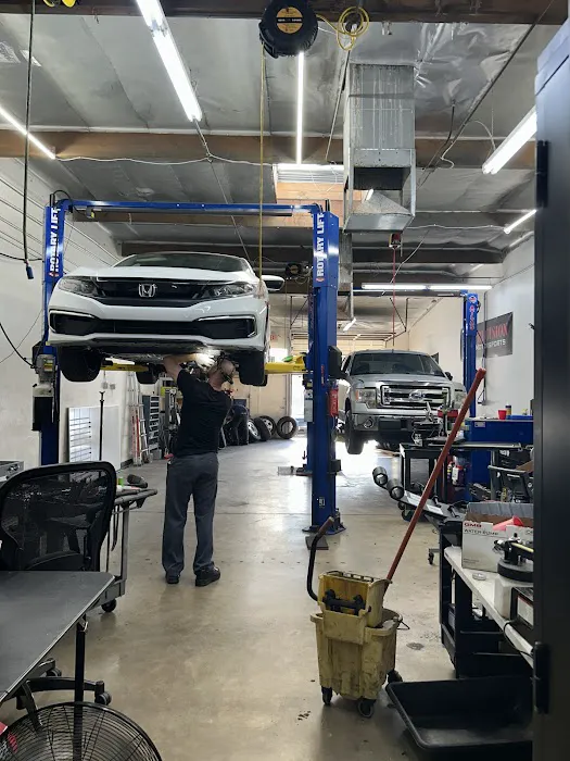 Lor's Garage 2
