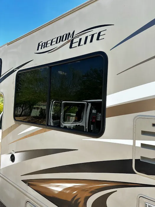 Lucid Auto Glass & RV 9