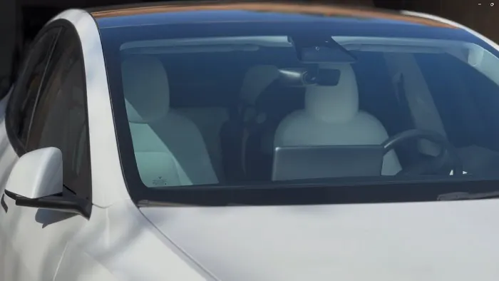 Lucid Auto Glass & RV 8