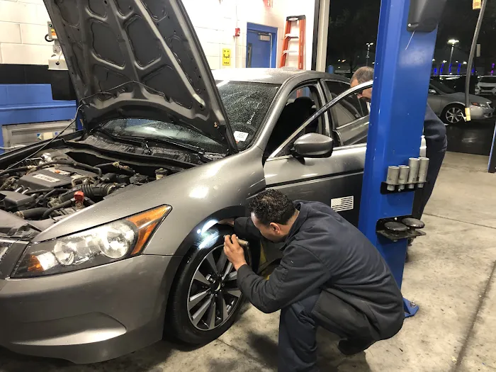 Brandon Honda Service Center 8
