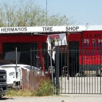 Los 3 Hermanos Tire Shop