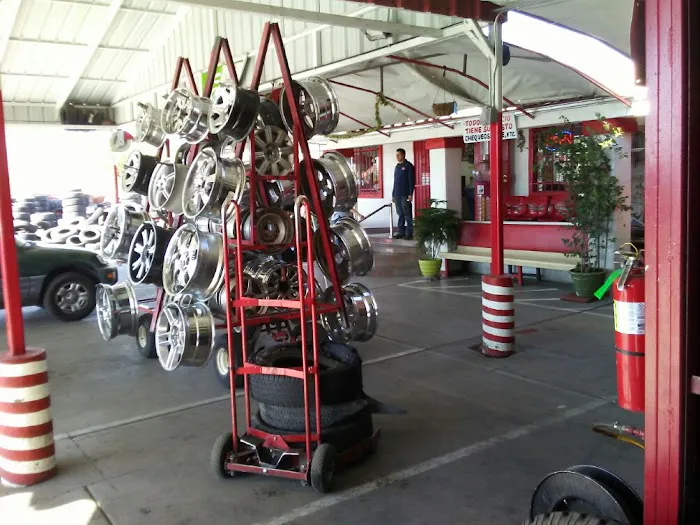 El Tingon Tire Shop (Welding & Wheel Repair) 6