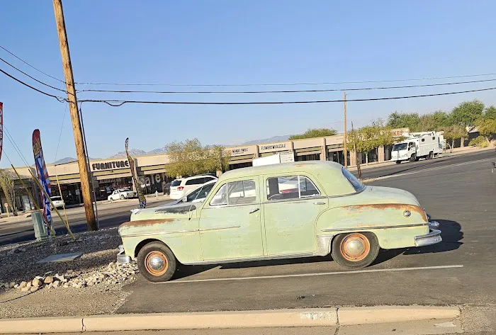 Almadura Auto collision LLC. 2