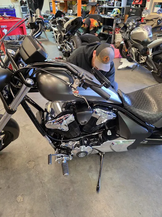 Revv Point Moto 8