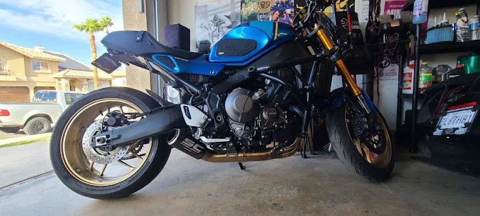 Revv Point Moto 2