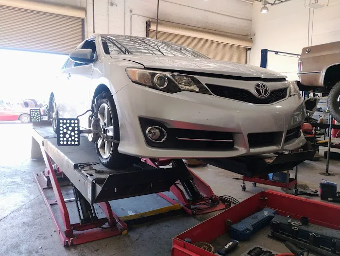 MR5 TOTAL AUTO CARE LLc 0