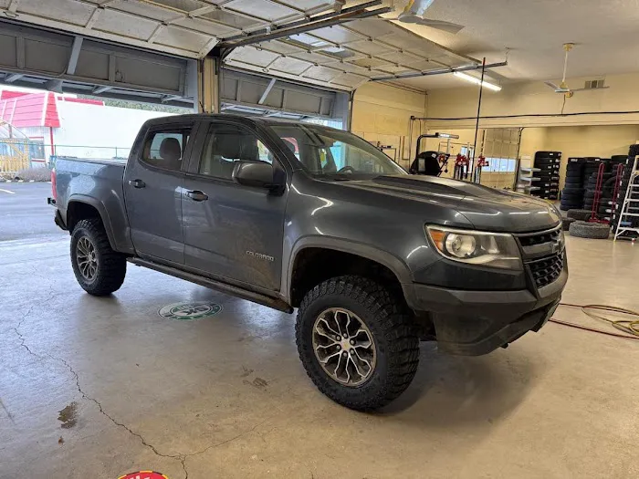 Salem Tires & Wheels 1