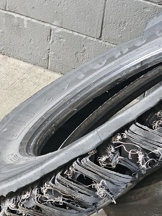 Les Schwab Tire Center 0