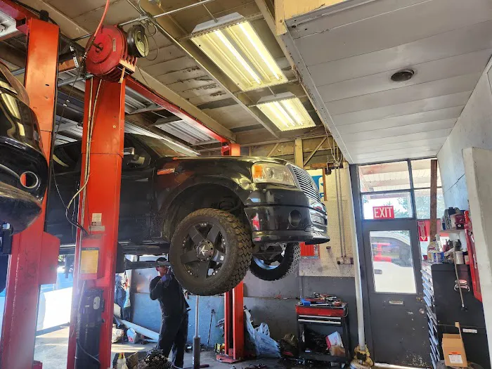 Right Price Auto Repair 1