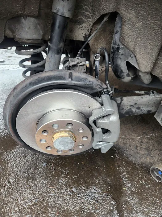 Right Price Auto Repair 6