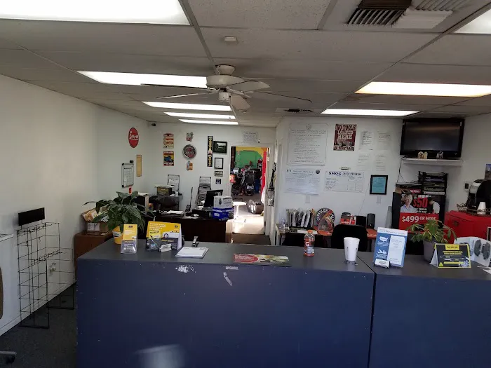 Universal Automotive 6