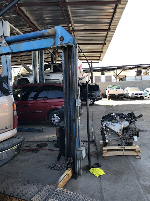 Simon's Auto Shop 7