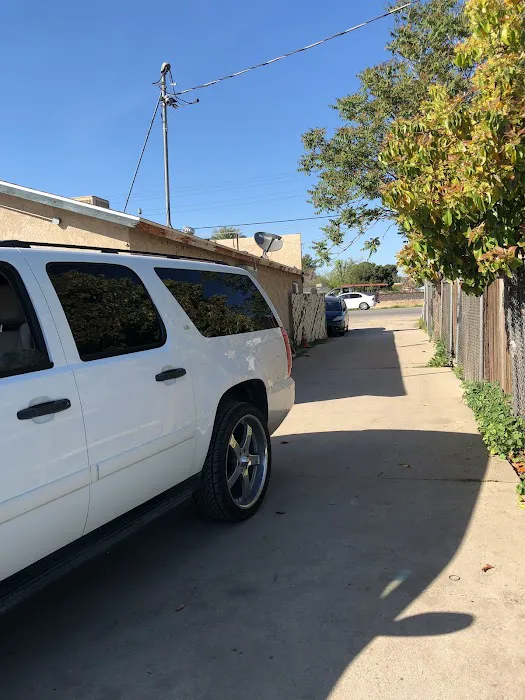 Simon's Auto Shop 5