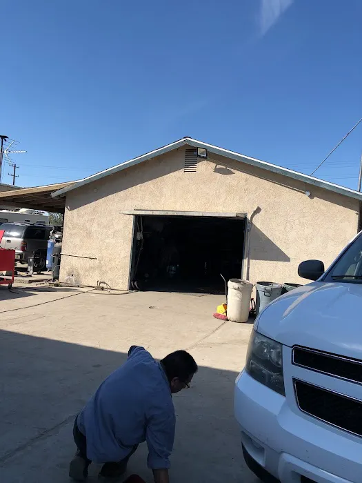 Simon's Auto Shop 4