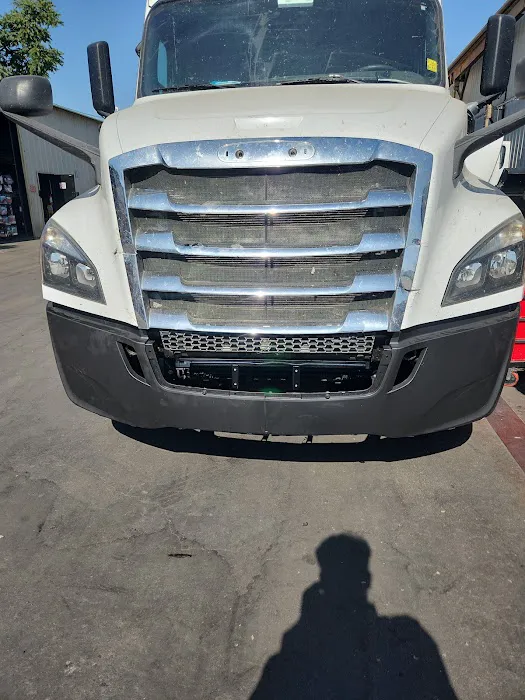 Truck Road Service 4