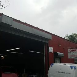 Chuck's Auto ico