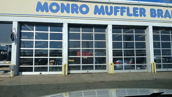 Monro Auto Service and Tire Centers 8