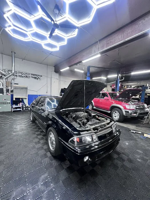 Kustomholics Automotive 5