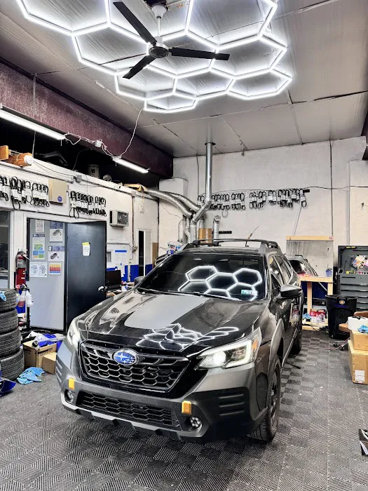 Kustomholics Automotive 1